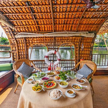 Hotel Spice Coast Cruises - Houseboat, A Cgh Earth Experience Alappuzha Exterior foto