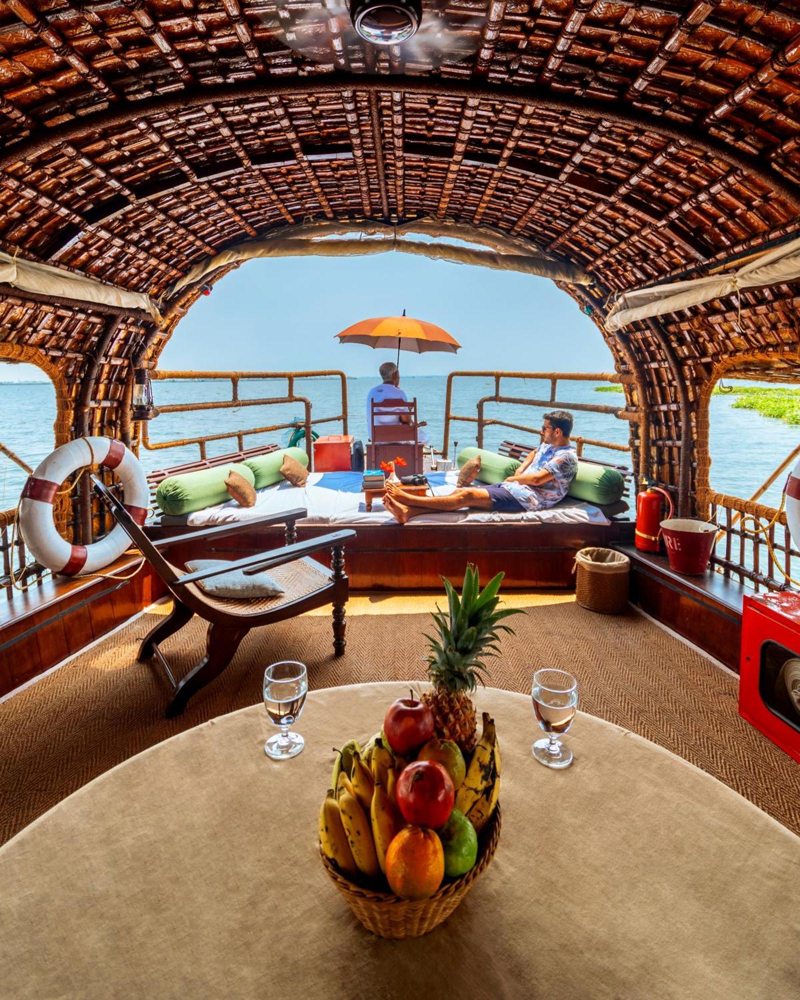 Hotel Spice Coast Cruises - Houseboat, A Cgh Earth Experience Alappuzha Exterior foto
